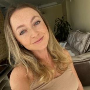 Caroline avatar