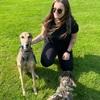 Laisa: Dog walker